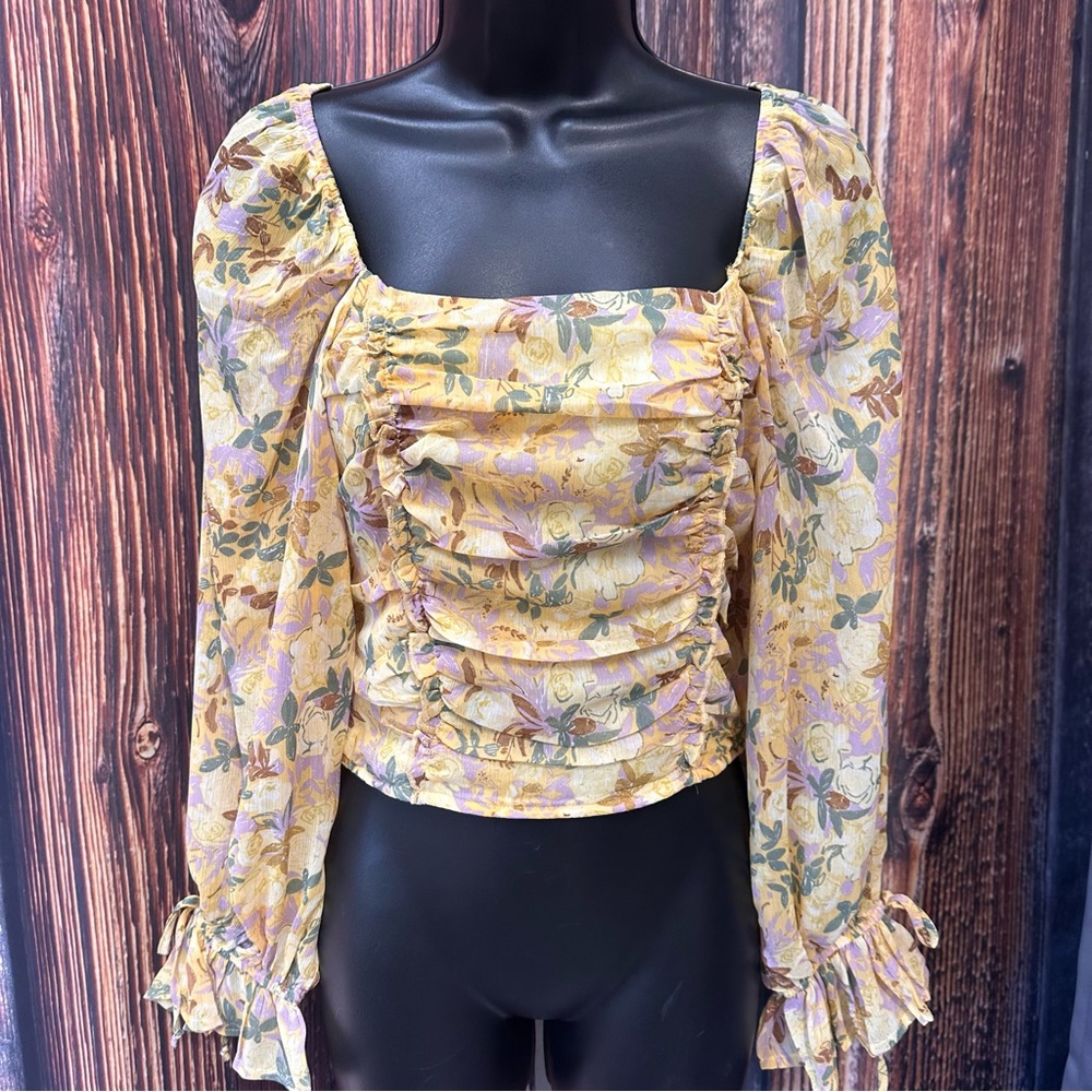 NWT in POLY BAG Promesa Feminine Spring Floral Ruched & Smocked Sheer Sleeves